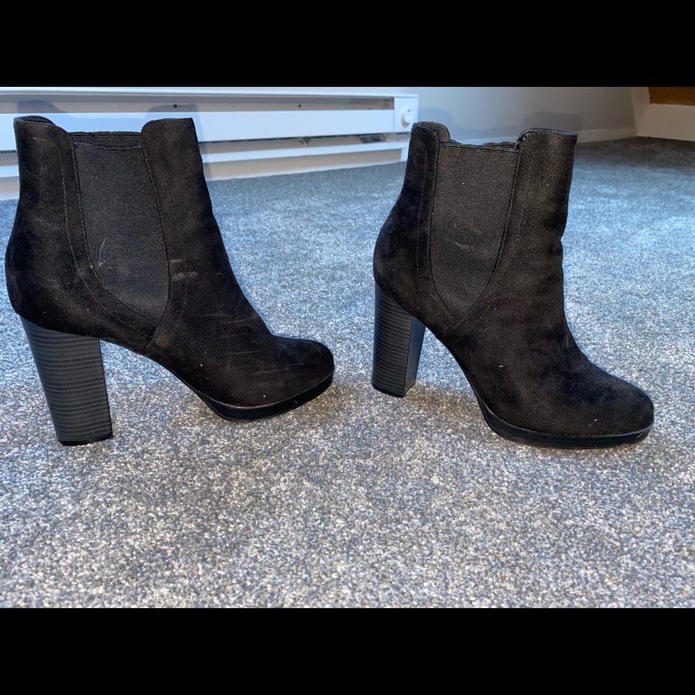 Black Women’s Booties - Picture 2 of 5